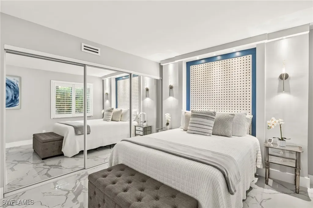 980 7th Avenue S Naples FL 34102