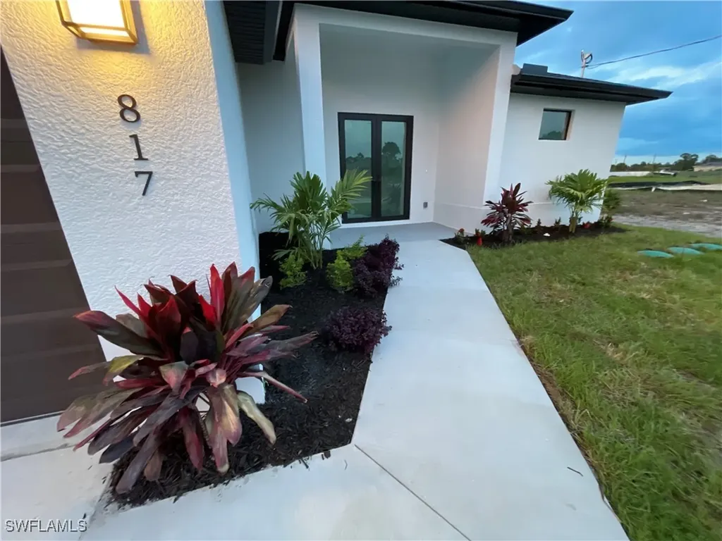817 Newell Street E Lehigh Acres FL 33974