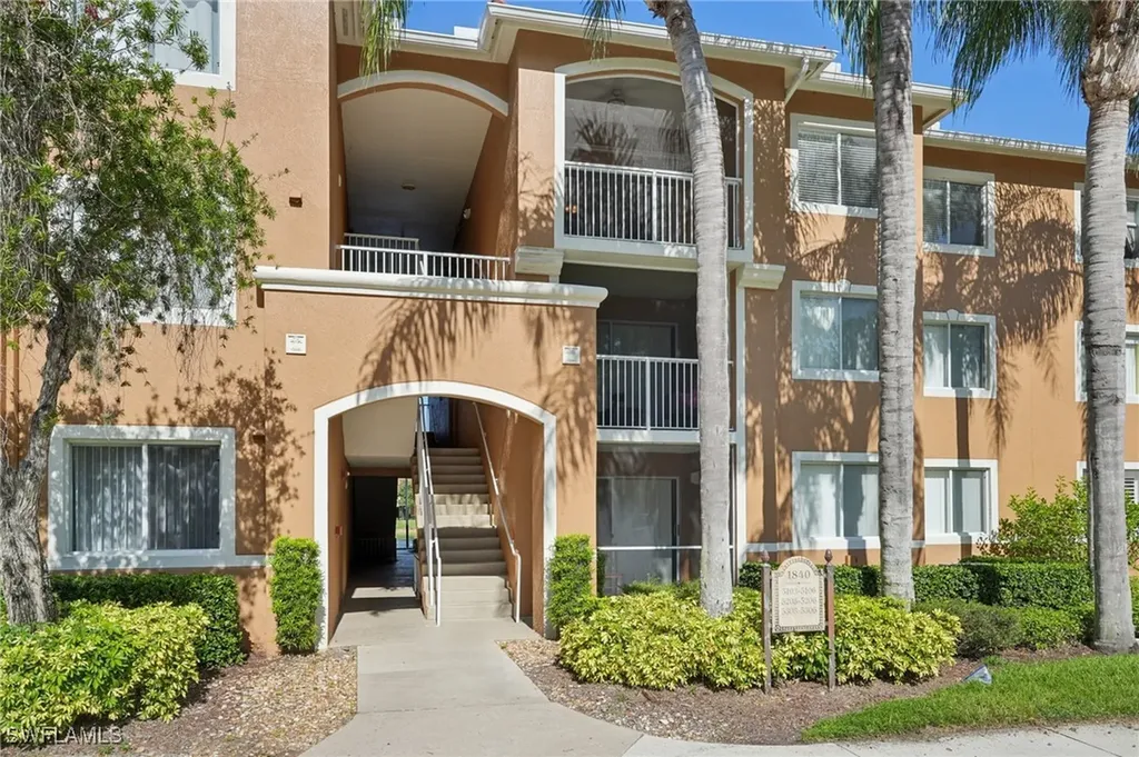 1840 Florida Club Circle Naples FL 34112