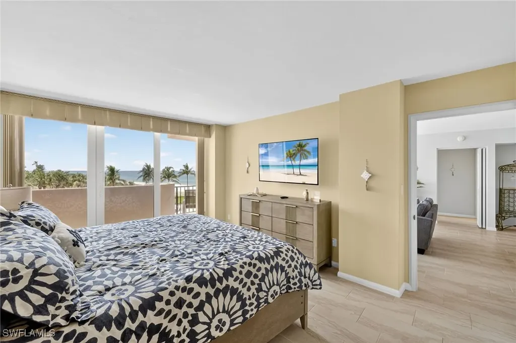 4001 Gulf Shore Boulevard N Naples FL 34103