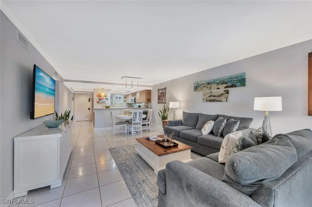 12945 Vanderbilt Drive Naples FL 34110