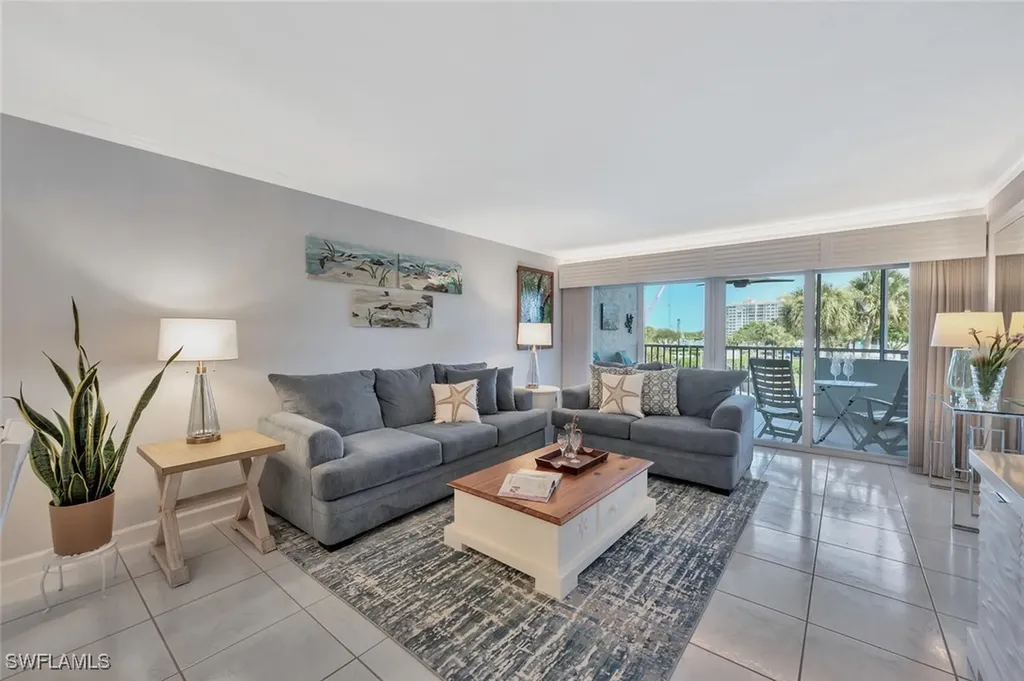 12945 Vanderbilt Drive Naples FL 34110