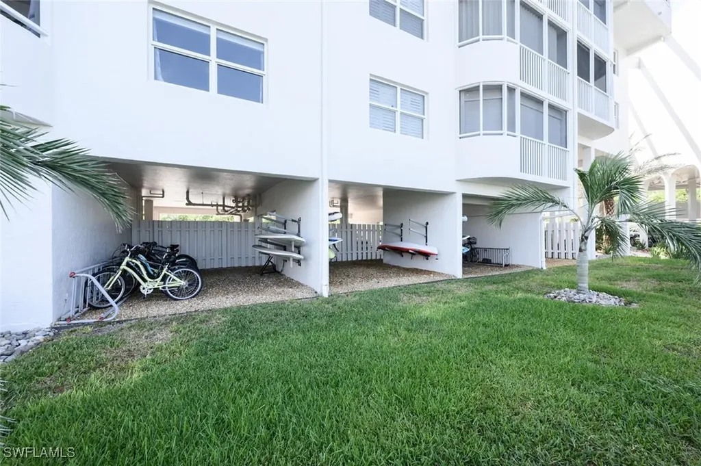 12945 Vanderbilt Drive Naples FL 34110
