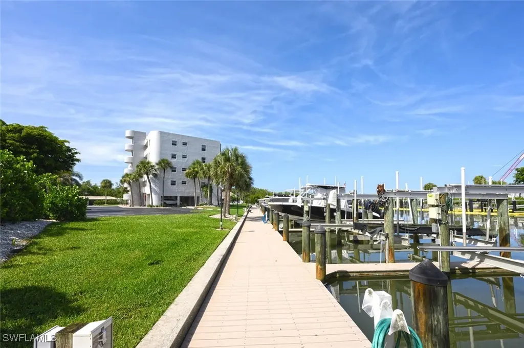 12945 Vanderbilt Drive Naples FL 34110