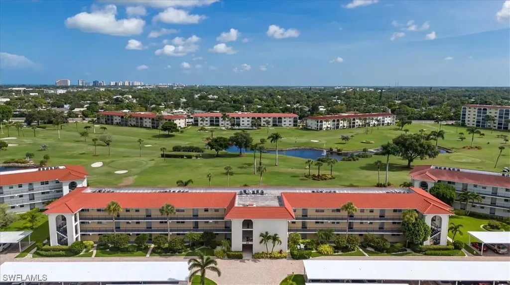 45 High Point Circle S Naples FL 34103