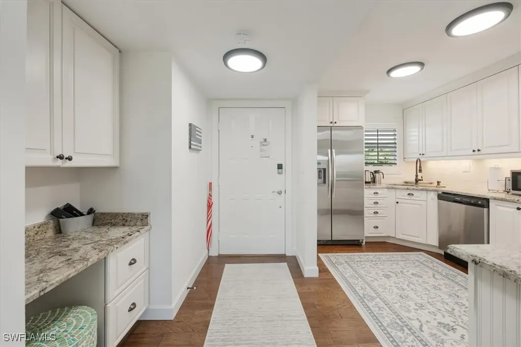 45 High Point Circle S Naples FL 34103