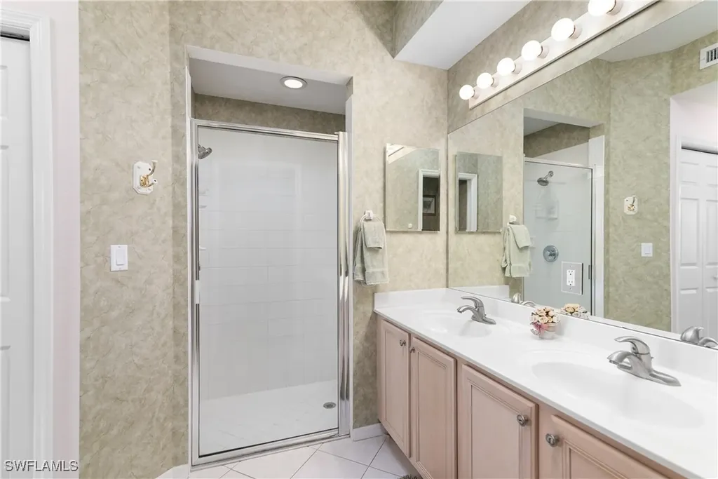 2325 Carrington Court Naples FL 34109
