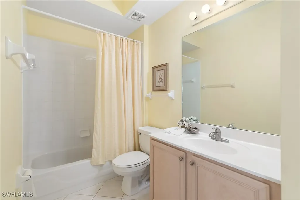 2325 Carrington Court Naples FL 34109