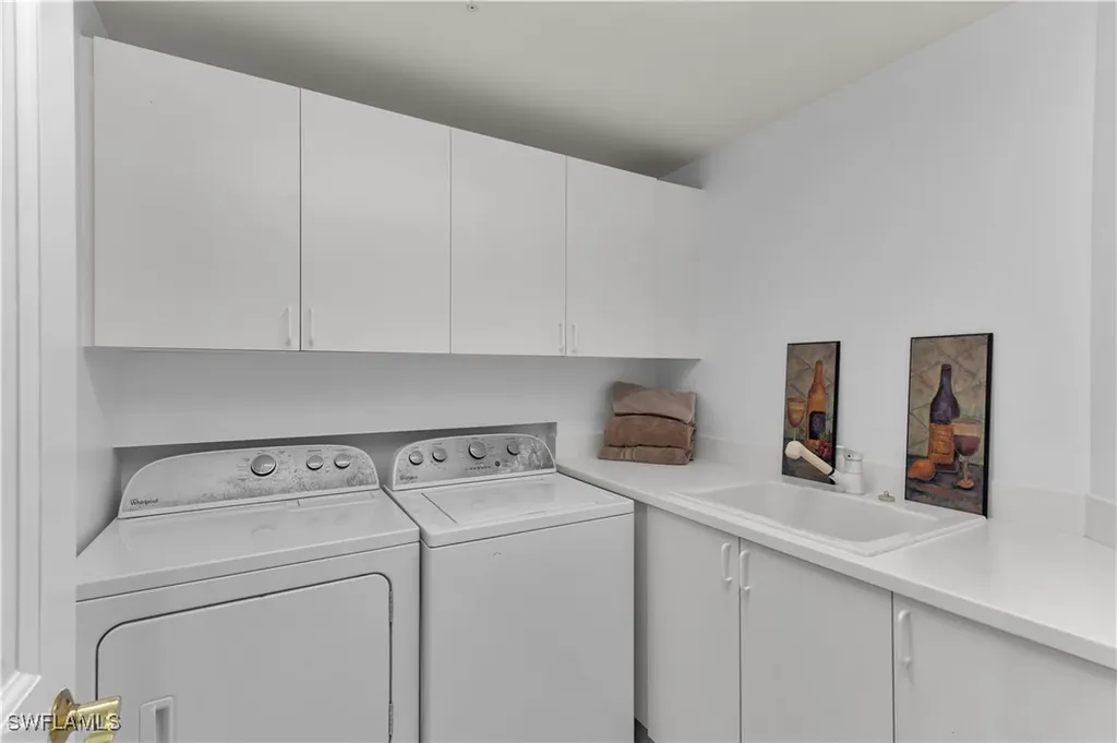 1060 Borghese Lane Naples FL 34114