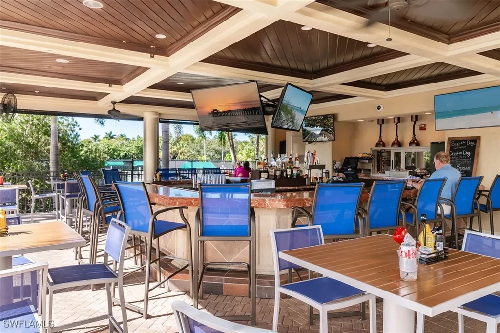 1060 Borghese Lane Naples FL 34114