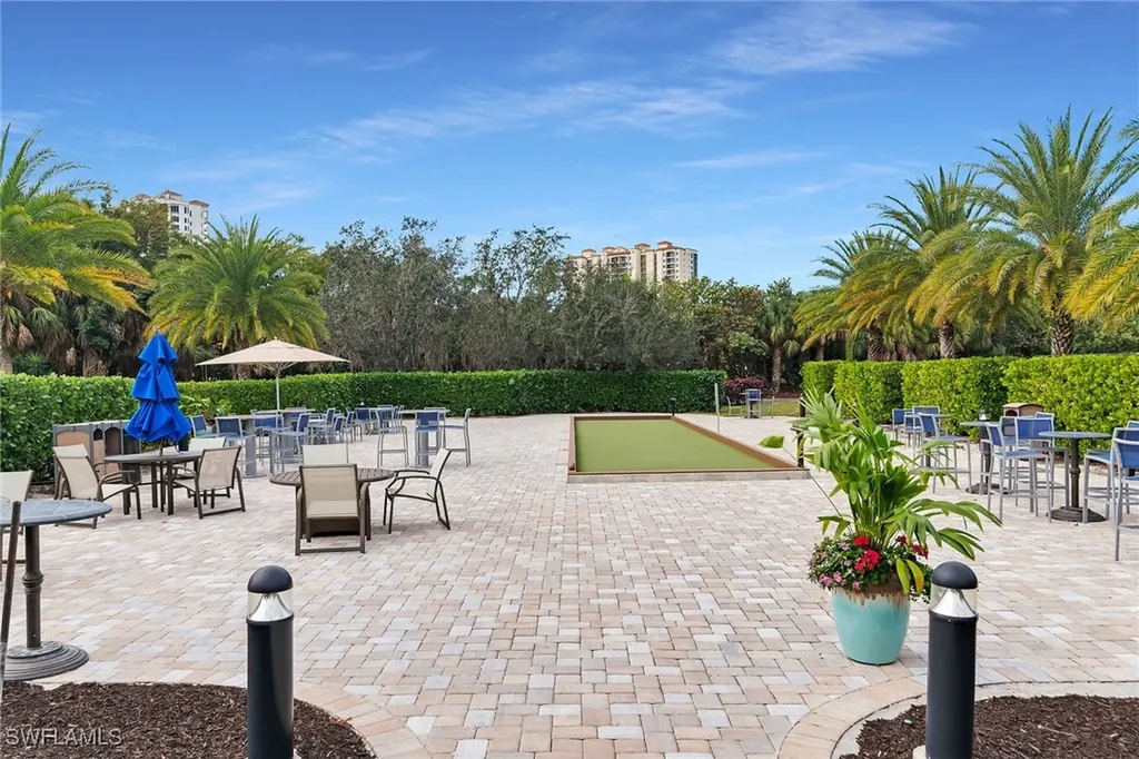 1060 Borghese Lane Naples FL 34114