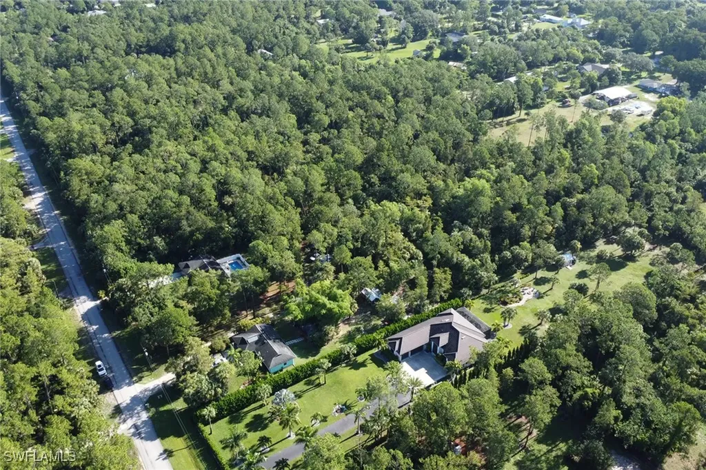 0000 4th Street SE Naples FL 34120