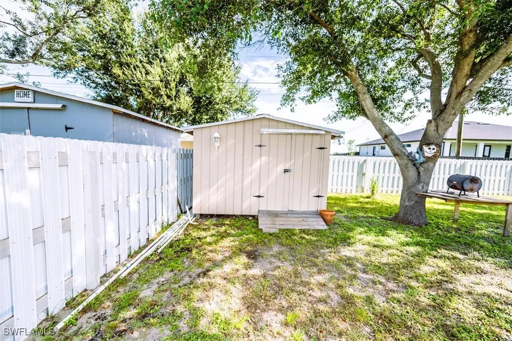 501 NE 24th Terrace Cape Coral FL 33909