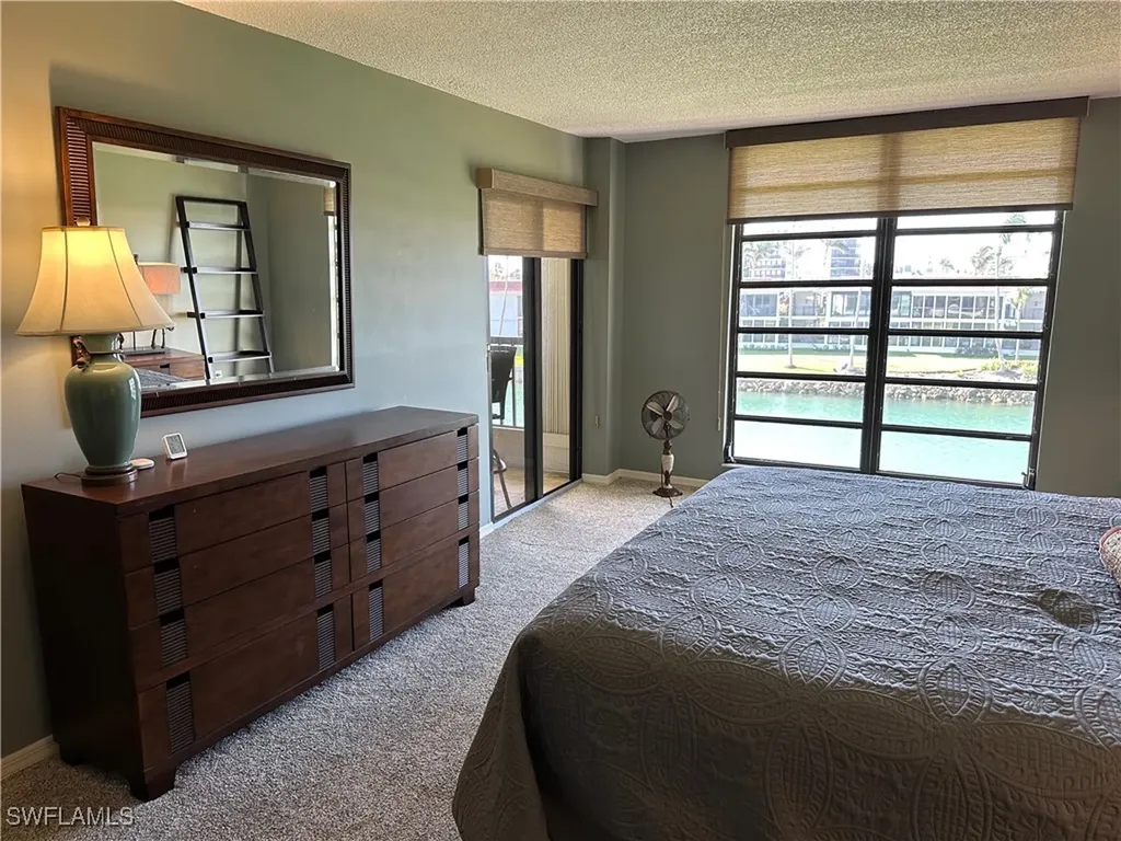 2305 Gulf Shore Boulevard N Naples FL 34103