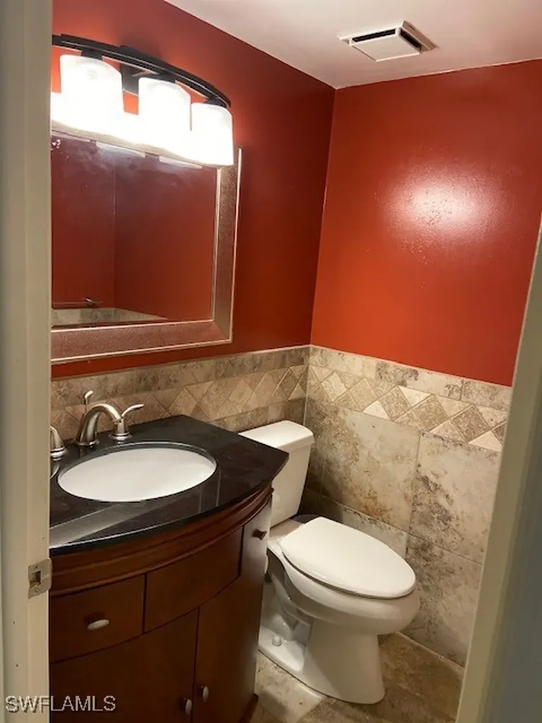 2305 Gulf Shore Boulevard N Naples FL 34103
