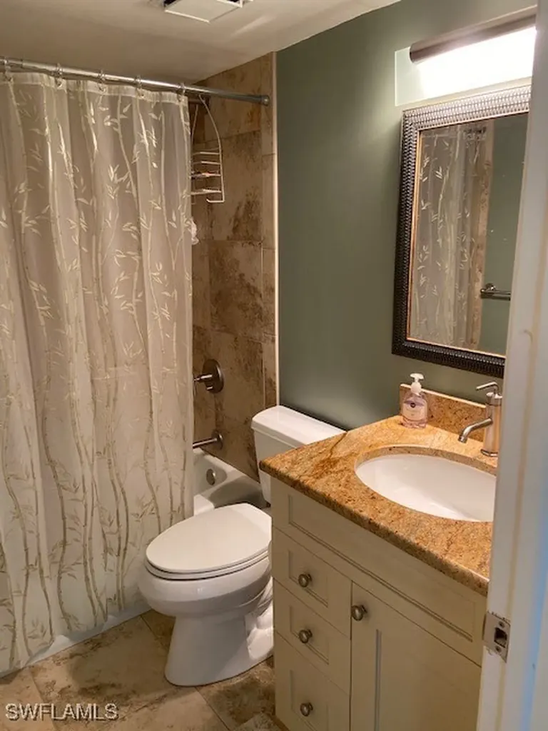 2305 Gulf Shore Boulevard N Naples FL 34103
