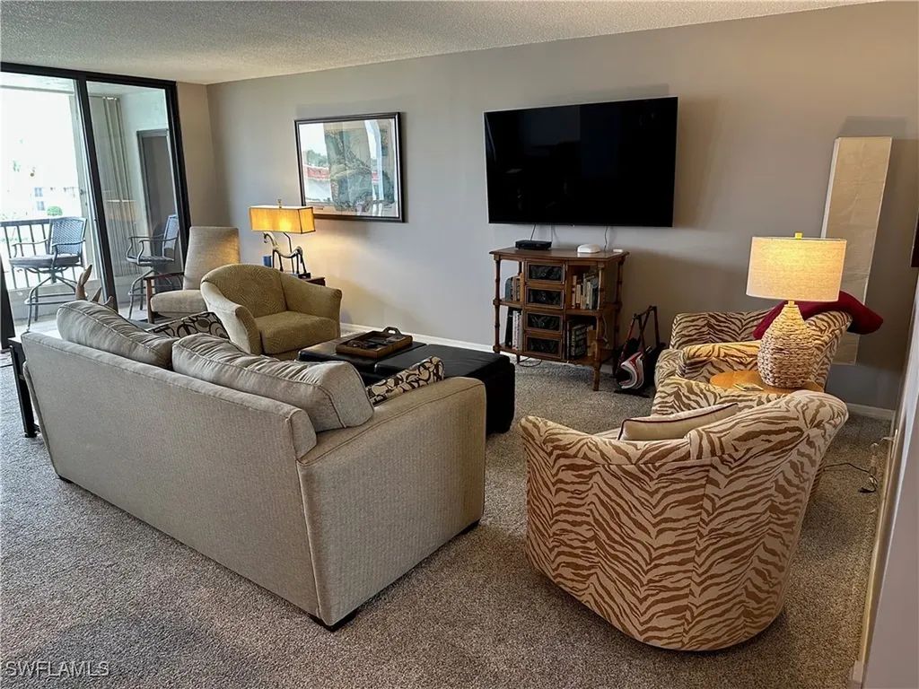 2305 Gulf Shore Boulevard N Naples FL 34103