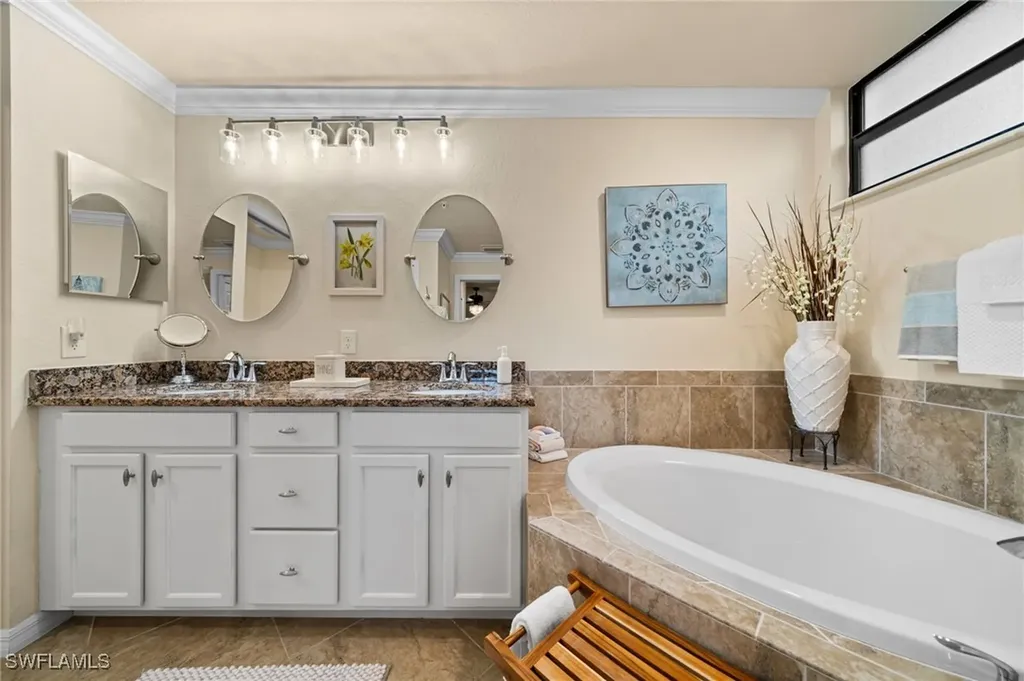 28042 Bridgetown Court Bonita Springs FL 34135
