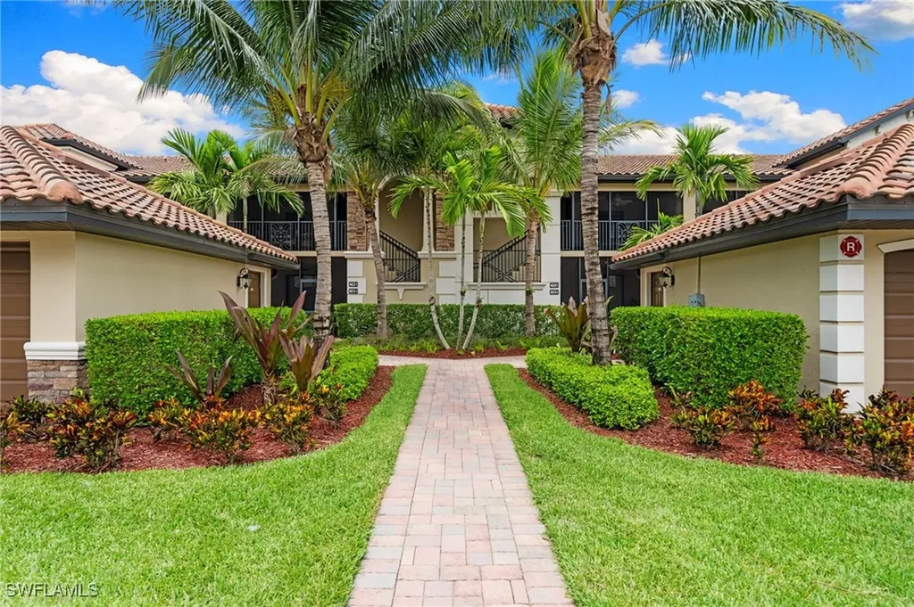 28042 Bridgetown Court Bonita Springs FL 34135