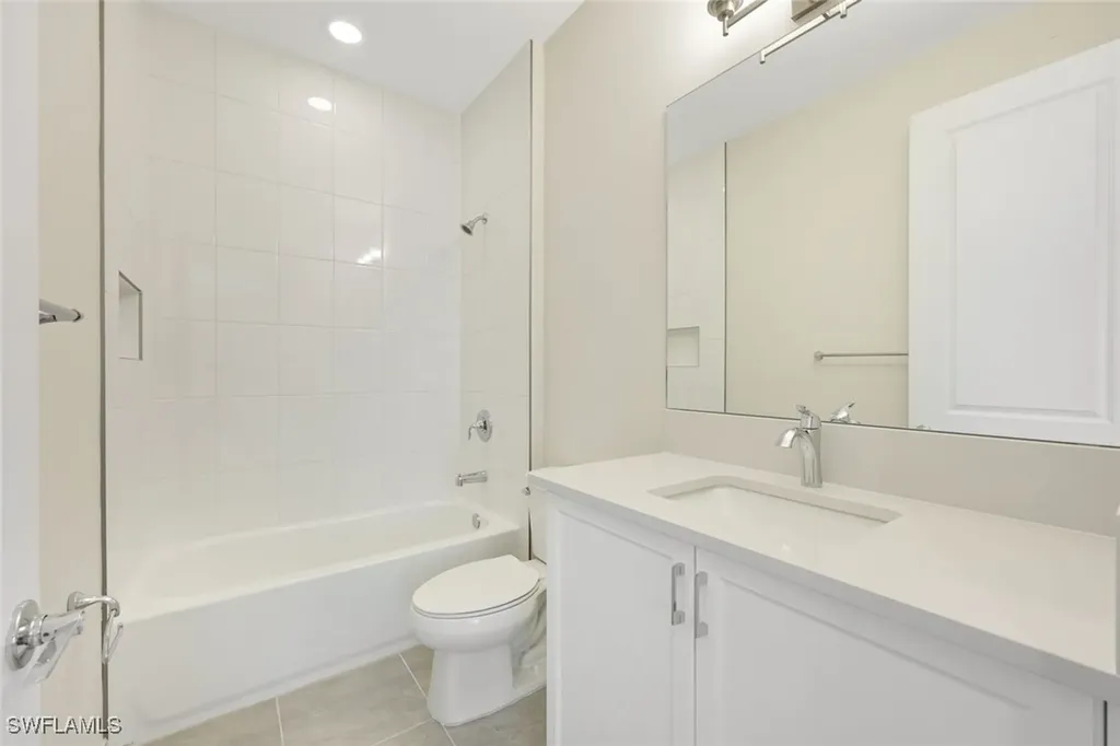 12648 Caballo Court Estero FL 33928