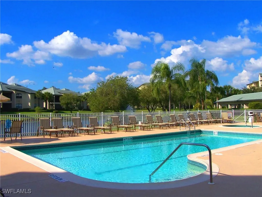 200 Vintage Circle Naples FL 34119