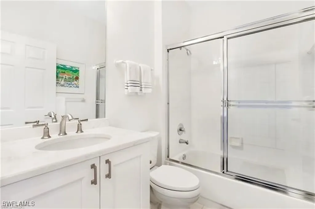 200 Vintage Circle Naples FL 34119