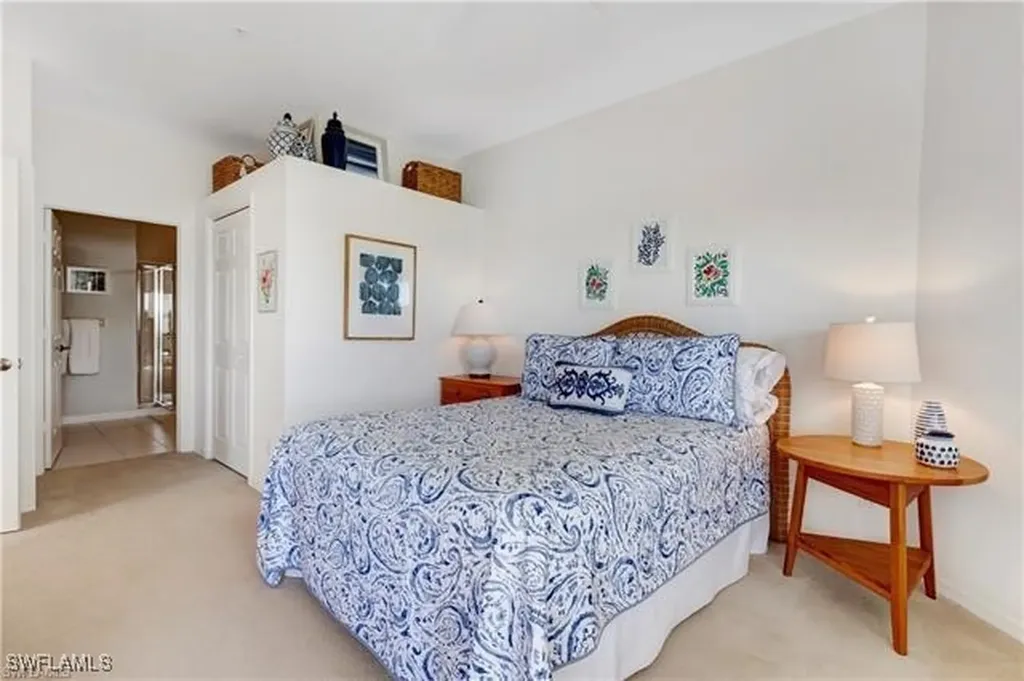 200 Vintage Circle Naples FL 34119