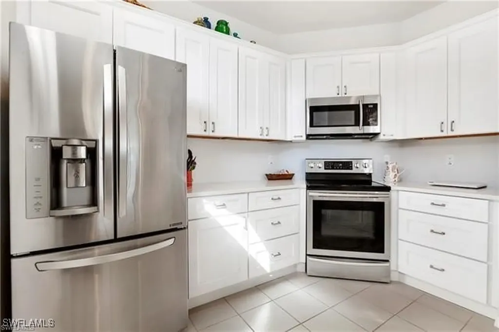 200 Vintage Circle Naples FL 34119