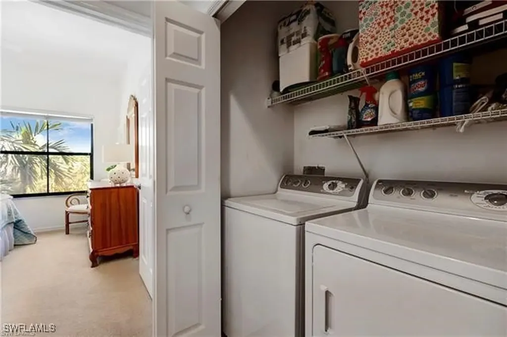 200 Vintage Circle Naples FL 34119