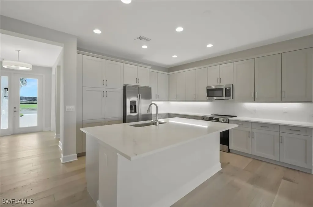3763 Gilmores Place Fort Myers FL 33905