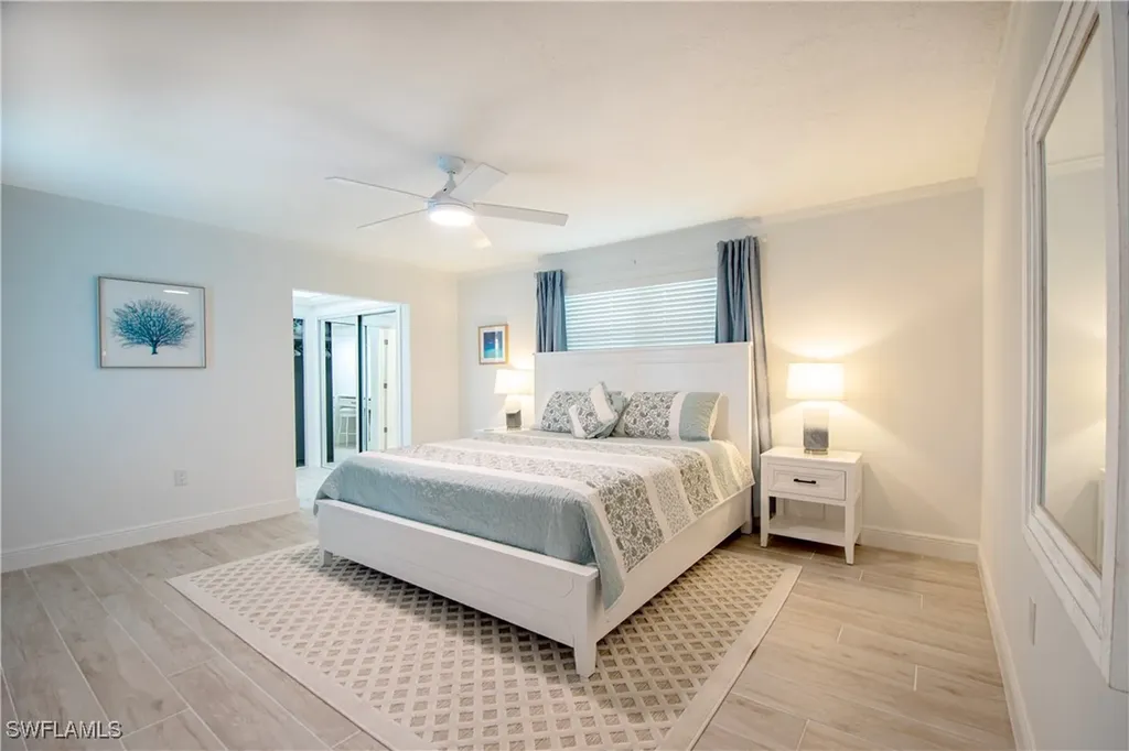 19 Pelican Street E Naples FL 34113