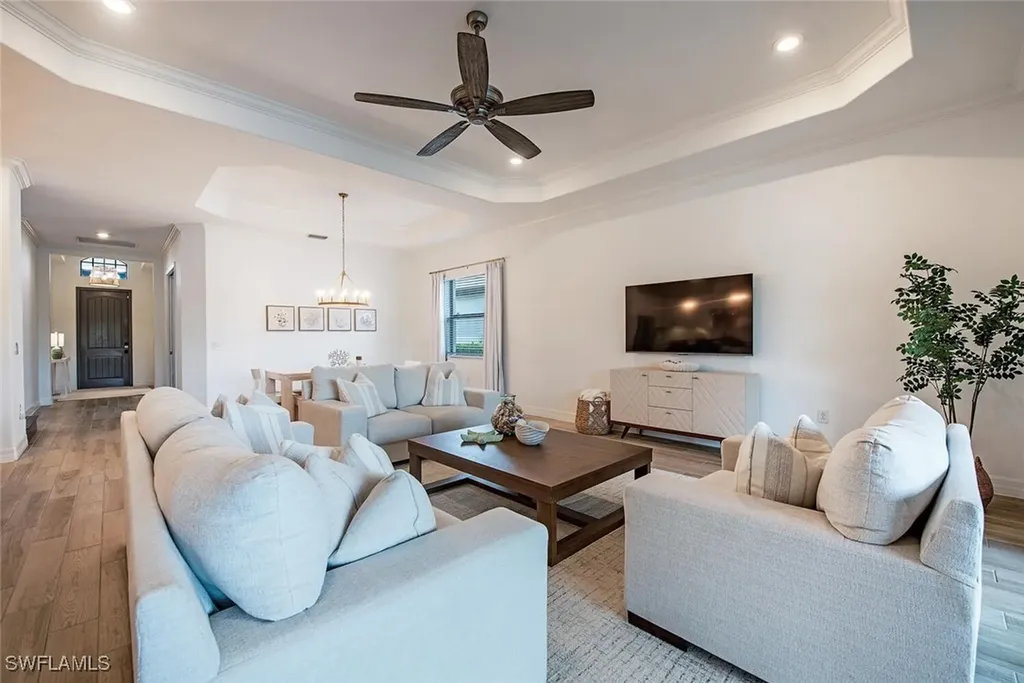1858 Mustique Street Naples FL 34120