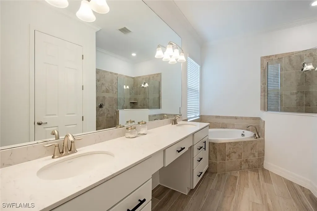 1858 Mustique Street Naples FL 34120
