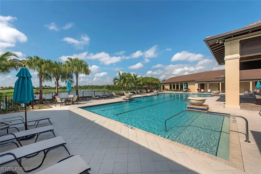1858 Mustique Street Naples FL 34120