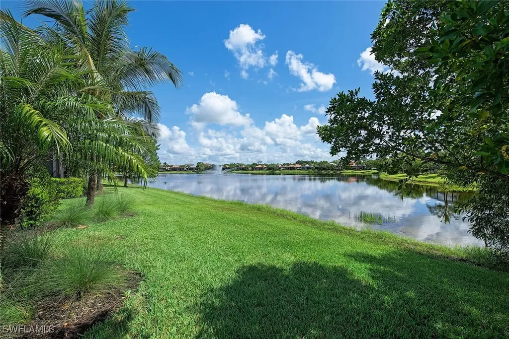 1858 Mustique Street Naples FL 34120