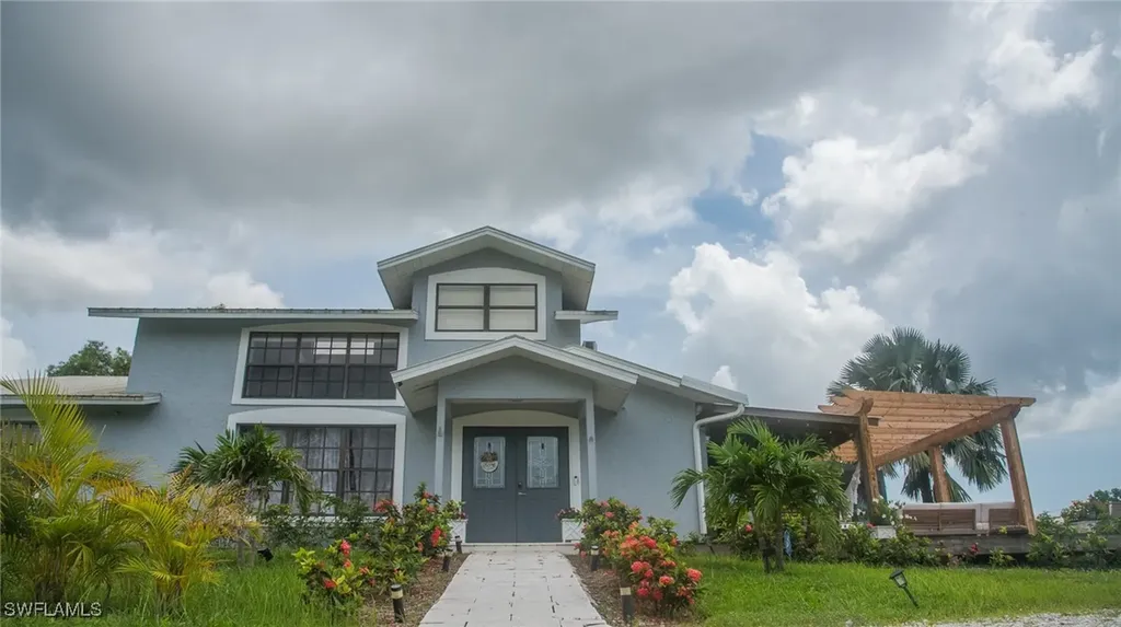 3220 63rd Street SW Naples FL 34105
