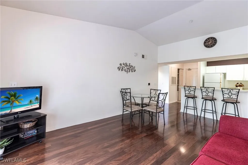 8274 Key Royal Circle Naples FL 34119