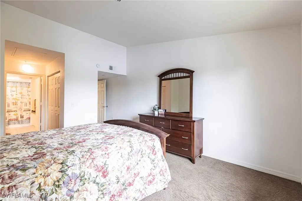 8274 Key Royal Circle Naples FL 34119