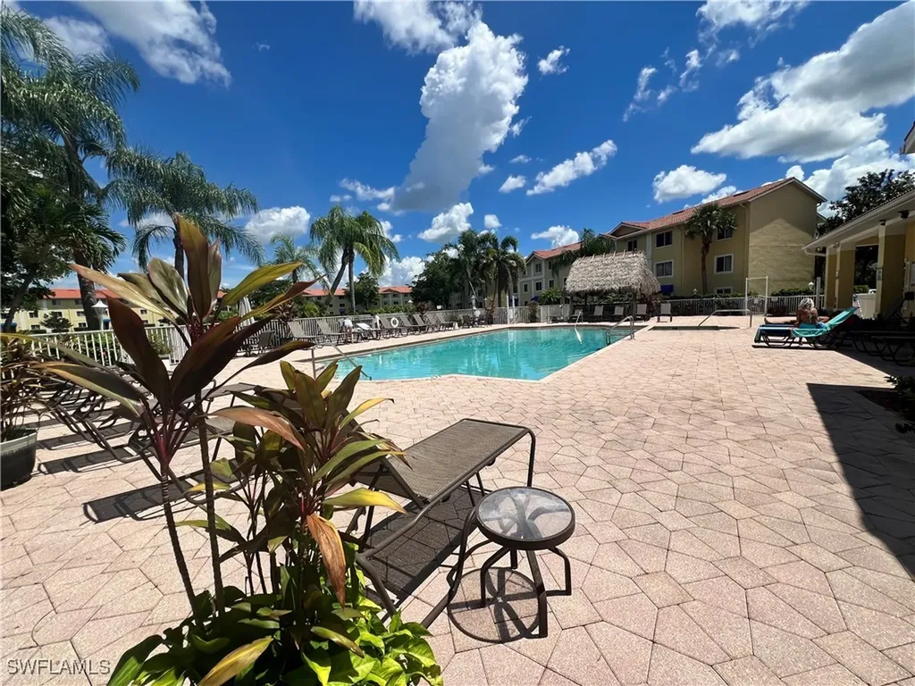 8274 Key Royal Circle Naples FL 34119