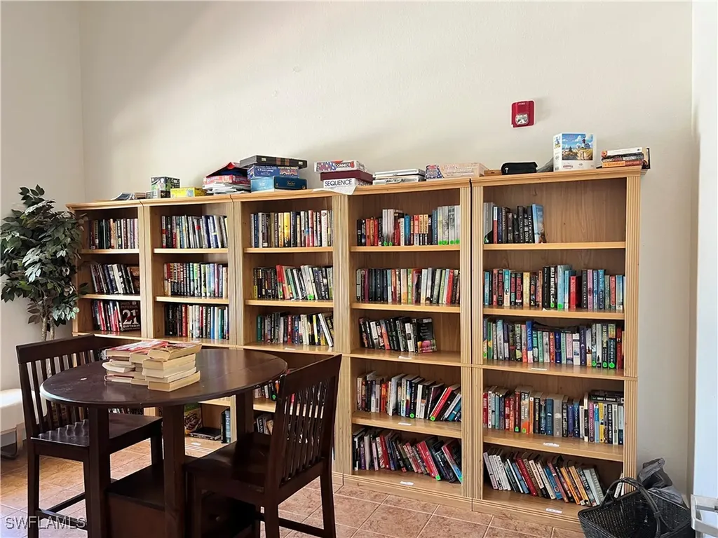 8274 Key Royal Circle Naples FL 34119