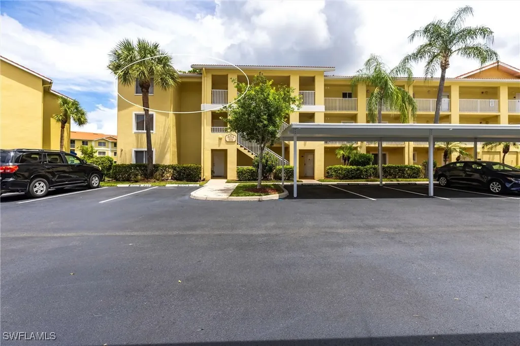 8274 Key Royal Circle Naples FL 34119