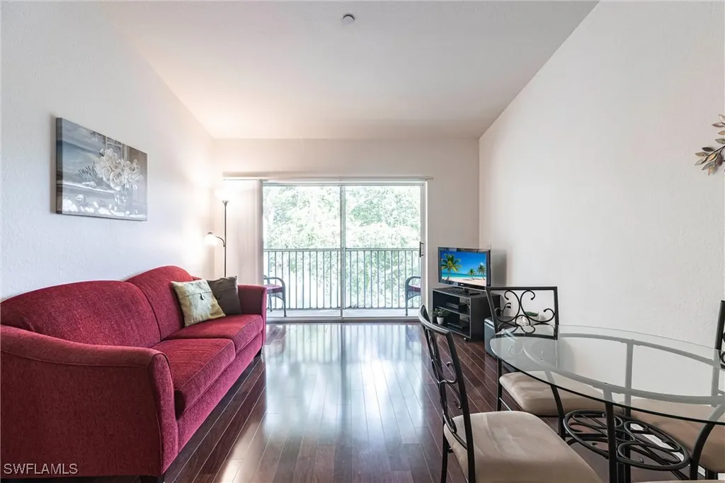 8274 Key Royal Circle Naples FL 34119