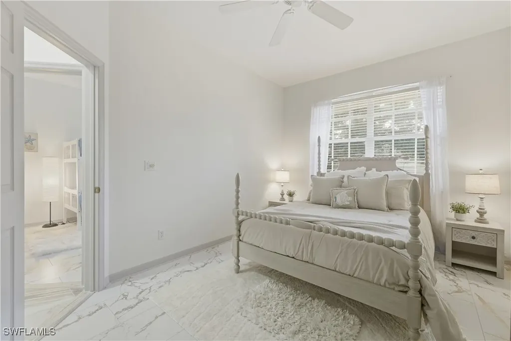 2150 Aberdeen Lane Naples FL 34109