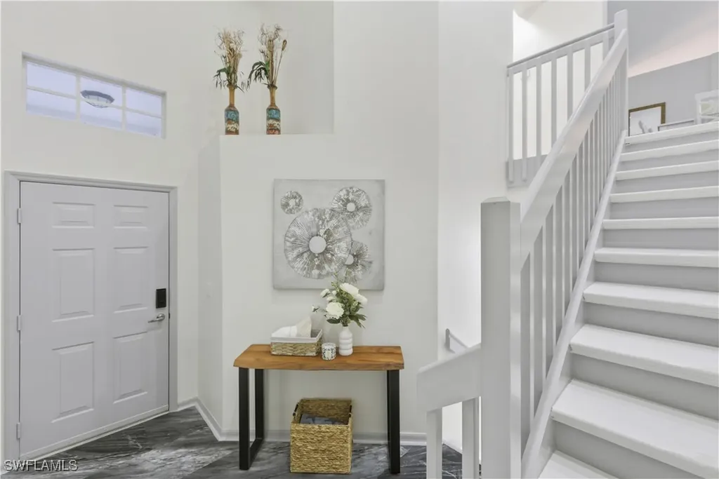 2150 Aberdeen Lane Naples FL 34109