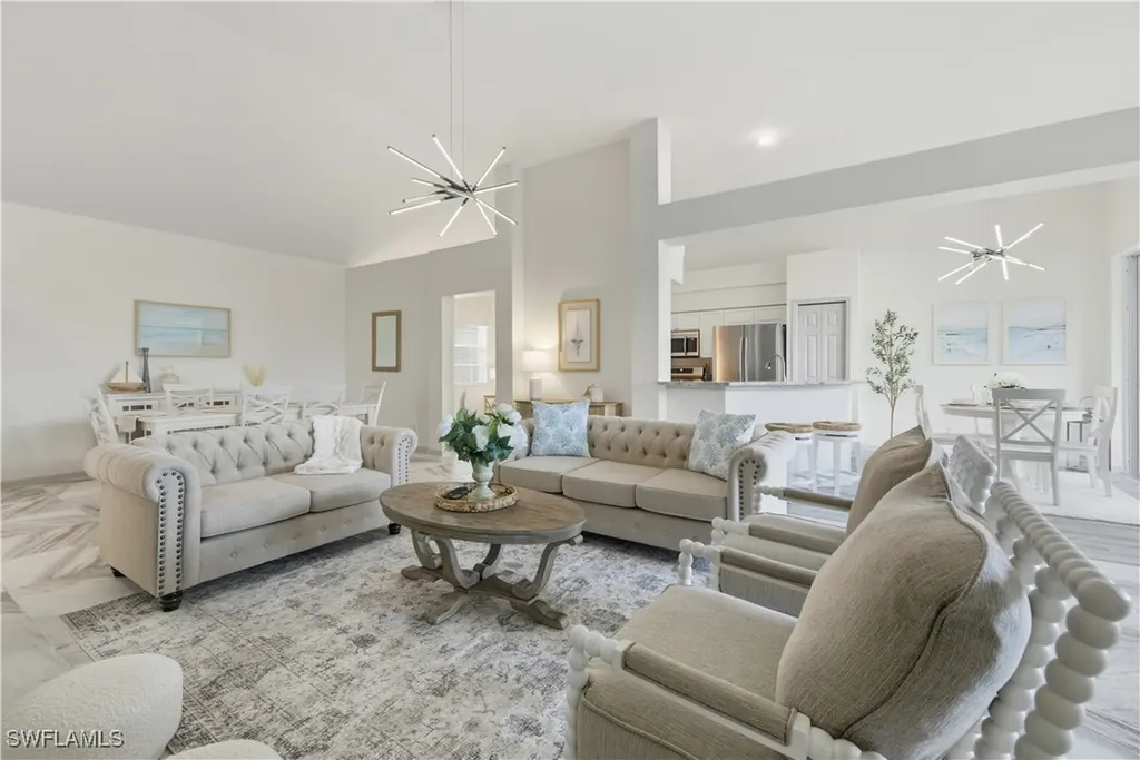 2150 Aberdeen Lane Naples FL 34109