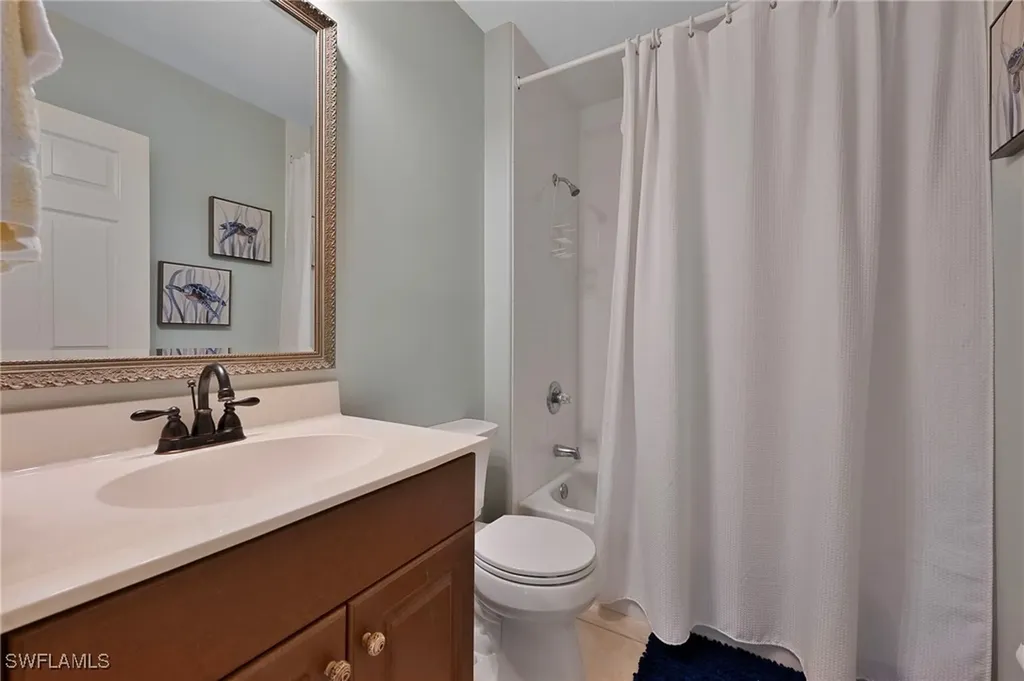 608 Vintage Reserve Lane Naples FL 34119