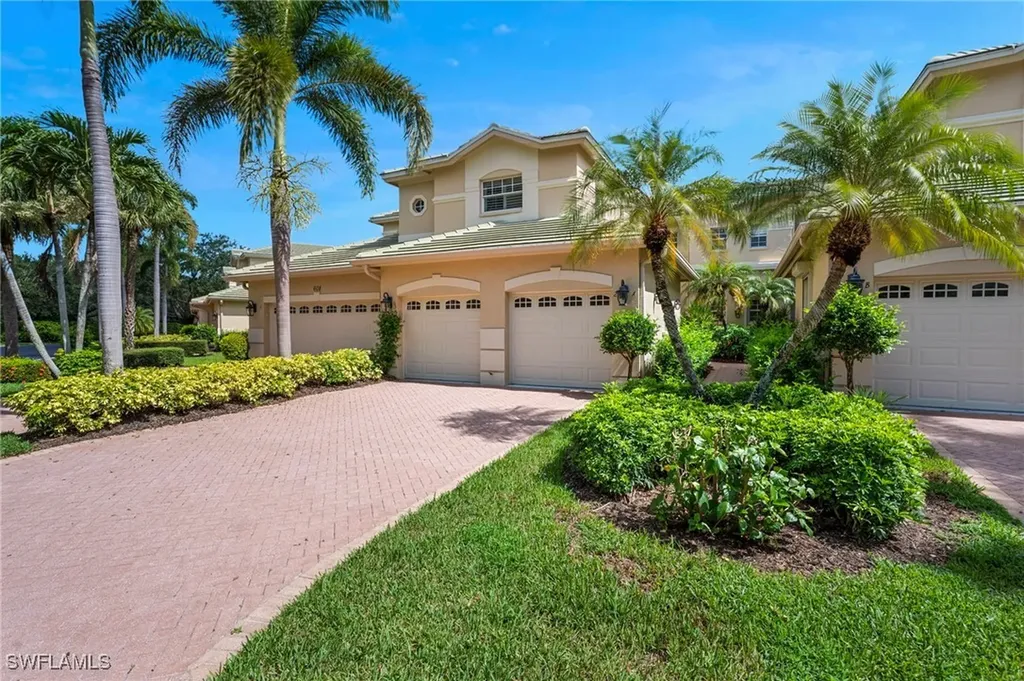 608 Vintage Reserve Lane Naples FL 34119