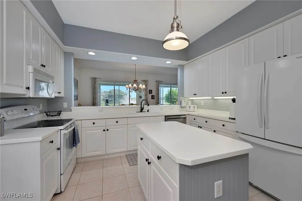 608 Vintage Reserve Lane Naples FL 34119