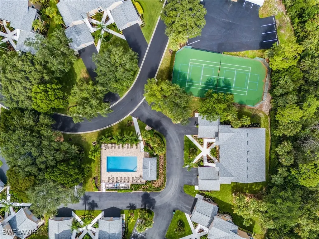 760 Wiggins Lake Drive Naples FL 34110