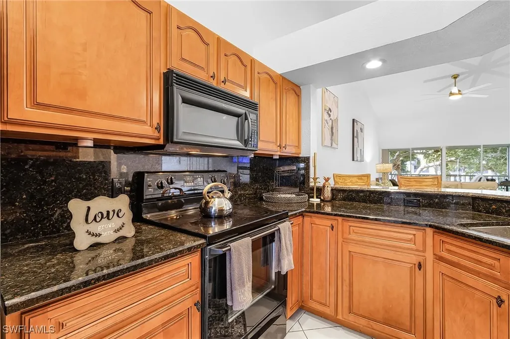 760 Wiggins Lake Drive Naples FL 34110